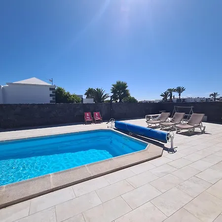 Carla Playa Blanca (Lanzarote)